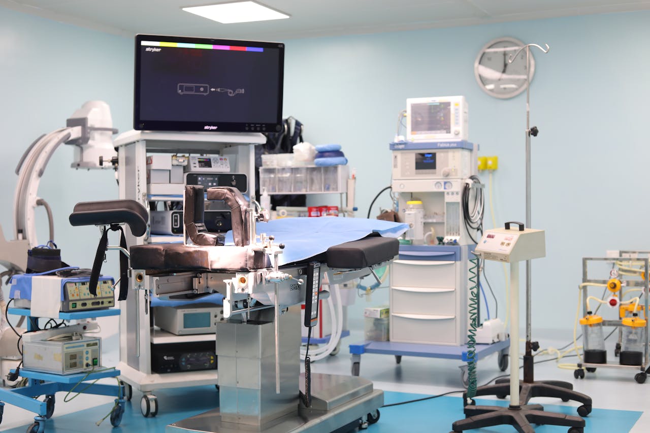 State-of-the-art operating room with advanced surgical equipment and technology.